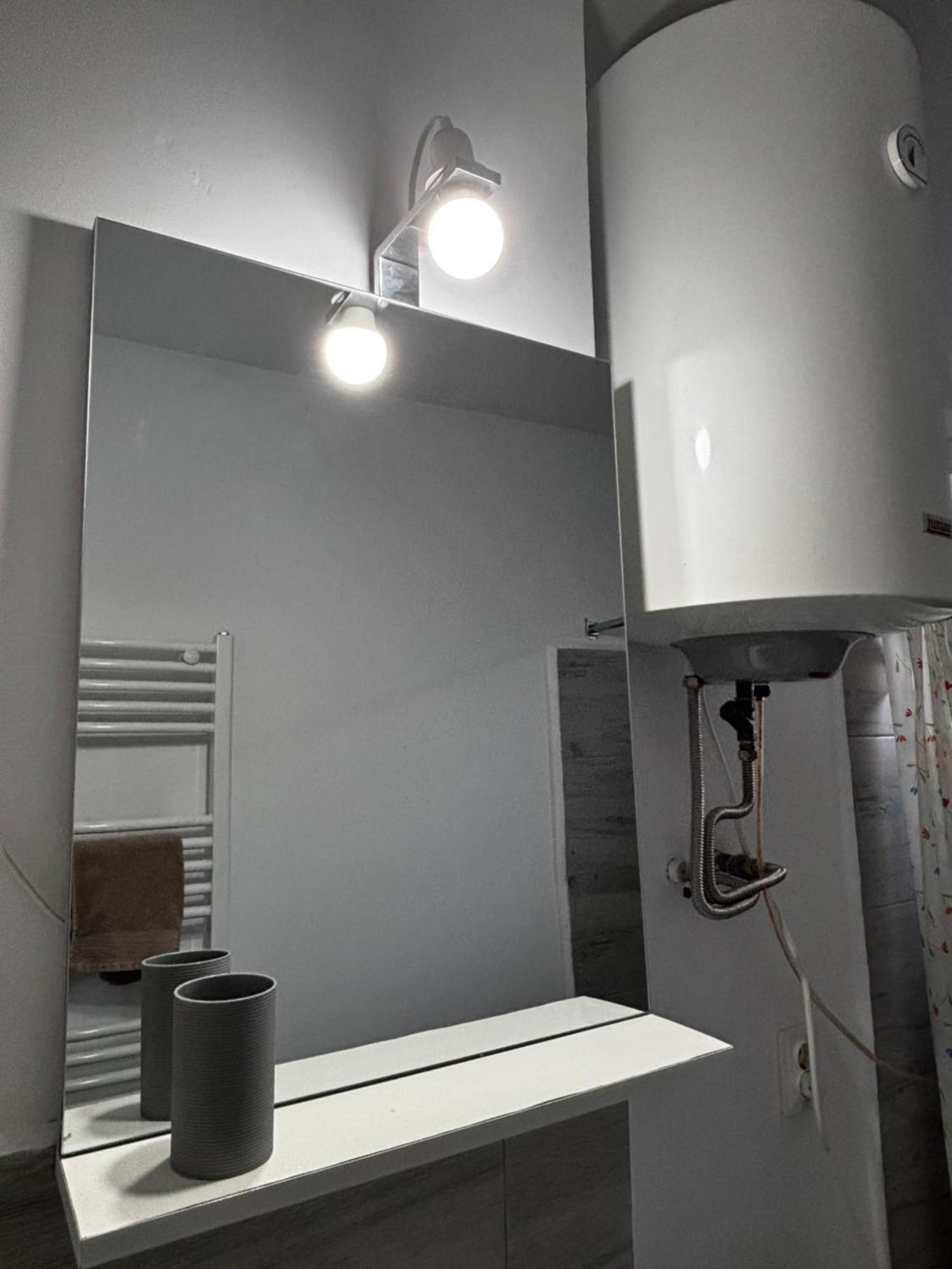 Apartament Ultracentral Vatra Dorneiアパートメント エクステリア 写真